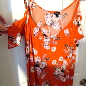 EUC 3X Torrid Orange Floral top